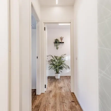 Apartament Loungefloor Metro A Netflix & Wi-fi