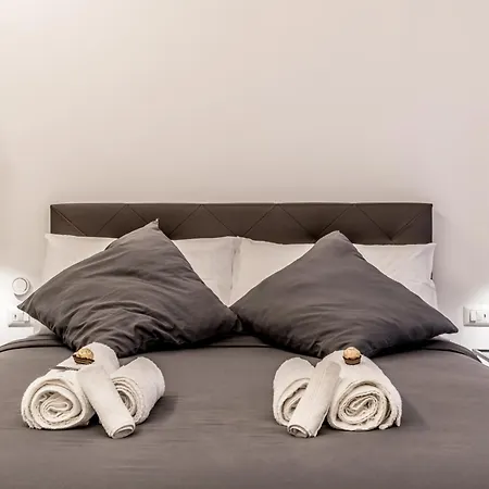 Loungefloor Metro A Netflix & Wi-fi Apartament Rzym