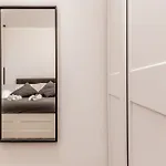 アパート Loungefloor Metro A Netflix & Wi-fi *
